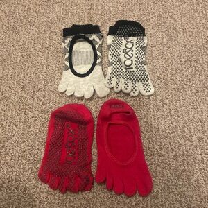 Toesox never worn. 2 pairs
